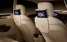   Cadillac XTS Platinum Concept - 2010